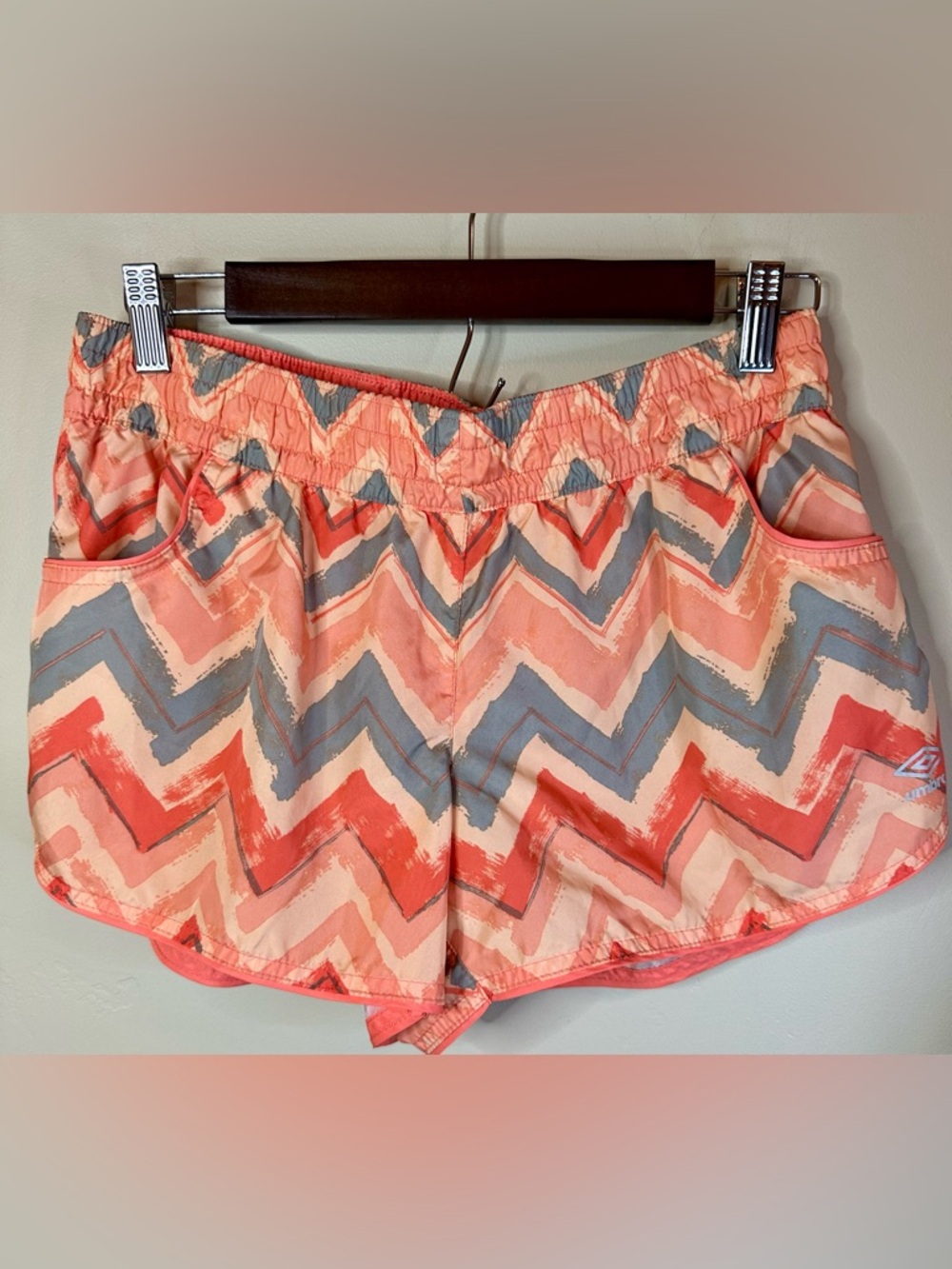 Umbro Coral and Blue 90s Style Chevron Pull On Athletic Shorts - 3” Inseam